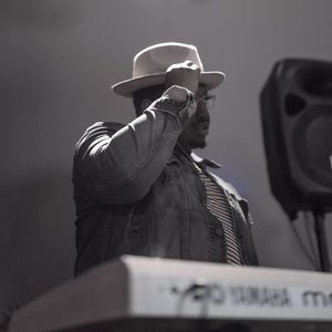 Meet your Posher, Louis